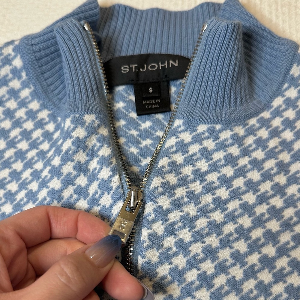 ST.JOHN Houndstooth Zip-up Wool Blended Cardigan Knit - Light Blue SMALL - Picture 5 of 7